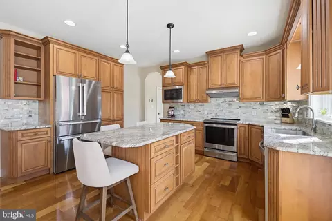 Kitchen - 2705 Kreider Rd, Lititz, PA 17543 photo 2 of 2
