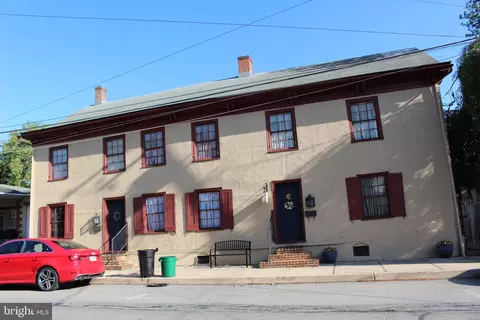 110 E 114 E Market St, Marietta, PA 17547