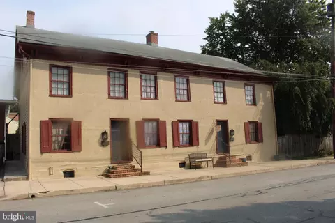 110 E 114 E Market St, Marietta, PA 17547