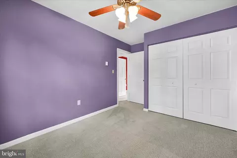 Bedroom - 433 Springfield Ct, Lititz, PA 17543 photo 6 of 6