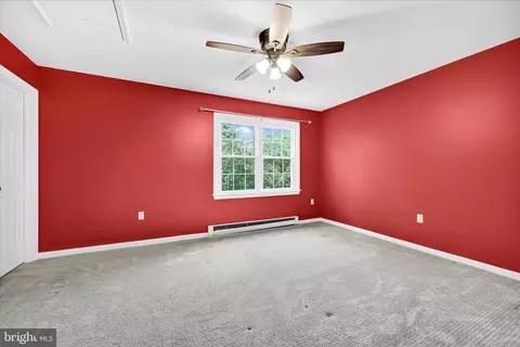 Bedroom - 433 Springfield Ct, Lititz, PA 17543 photo 1 of 6