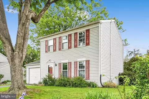 Exterior - 433 Springfield Ct, Lititz, PA 17543 photo 2 of 14