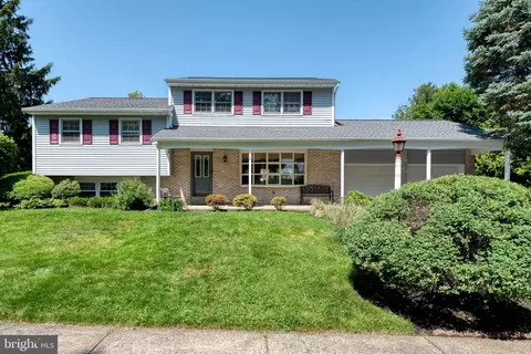 717 Maplewood Ave, Lancaster, PA 17601