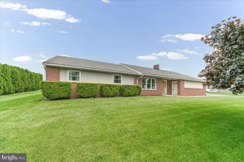 1009 Georgetown Rd, Paradise, PA 17562