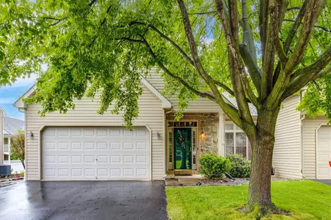 1285 Willow Creek Dr, Mount Joy, PA 17552