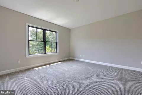 Bedroom - 428 Southampton Dr, Lititz, PA 17543 photo 2 of 6