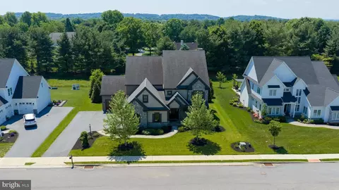 View/Area - 428 Southampton Dr, Lititz, PA 17543 photo 1 of 3
