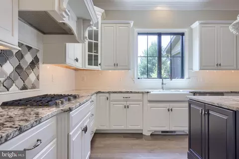Kitchen - 428 Southampton Dr, Lititz, PA 17543 photo 5 of 5