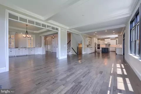 Living - 428 Southampton Dr, Lititz, PA 17543 photo 7 of 7