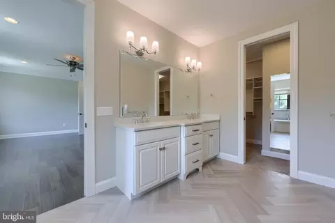 Entry Way - 428 Southampton Dr, Lititz, PA 17543 photo 11 of 12