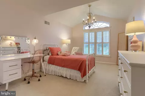 Bedroom - 1017 Sloan St, Lititz, PA 17543 photo 4 of 6