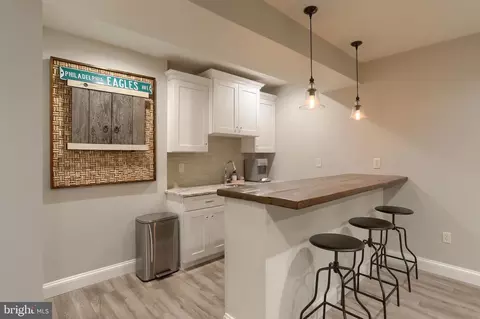 Kitchen - 1017 Sloan St, Lititz, PA 17543 photo 6 of 6