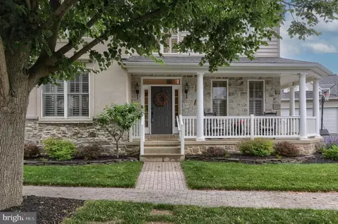 Exterior - 1017 Sloan St, Lititz, PA 17543 photo 5 of 10