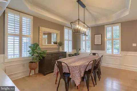 Dining - 1017 Sloan St, Lititz, PA 17543 photo 2 of 3