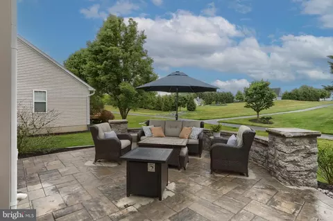 Exterior - 1017 Sloan St, Lititz, PA 17543 photo 8 of 10