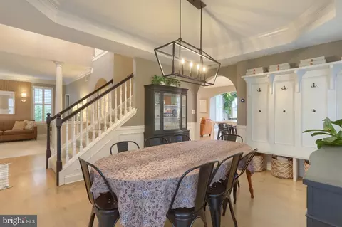 Dining - 1017 Sloan St, Lititz, PA 17543 photo 1 of 3