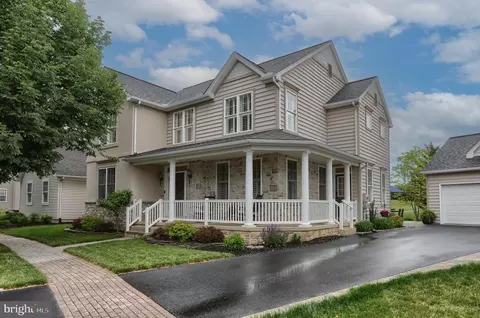 Exterior - 1017 Sloan St, Lititz, PA 17543 photo 4 of 10
