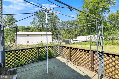 Exterior - 1908 Washington Ave, Lititz, PA 17543 photo 8 of 9