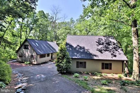 94 N Tanglewood Dr, Quarryville, PA 17566