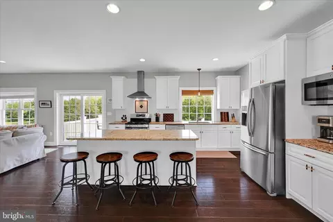 Kitchen - 678 Integrity Dr, Lititz, PA 17543 photo 1 of 4