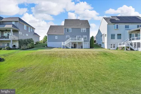 Exterior - 678 Integrity Dr, Lititz, PA 17543 photo 3 of 10