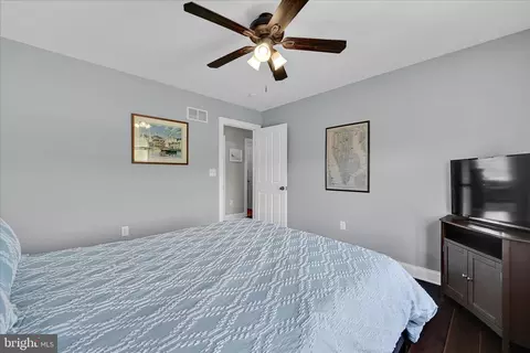 Bedroom - 678 Integrity Dr, Lititz, PA 17543 photo 4 of 8