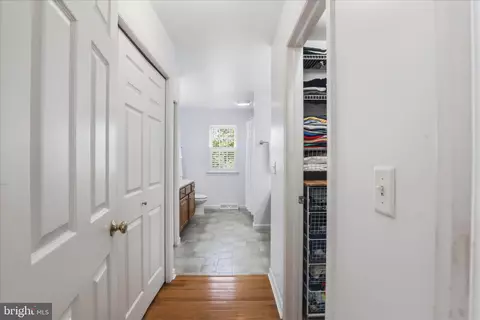 Entry Way - 533 Thornberry Ln, Lititz, PA 17543 photo 6 of 8