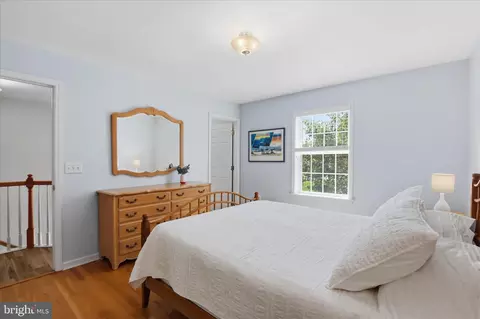 Bedroom - 533 Thornberry Ln, Lititz, PA 17543 photo 2 of 12