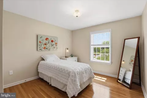 Bedroom - 533 Thornberry Ln, Lititz, PA 17543 photo 5 of 12