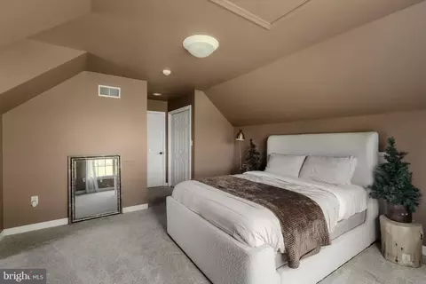 Bedroom - 837 Ballstown Rd, Lititz, PA 17543 photo 10 of 15