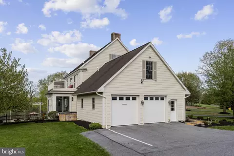 Exterior - 837 Ballstown Rd, Lititz, PA 17543 photo 13 of 33
