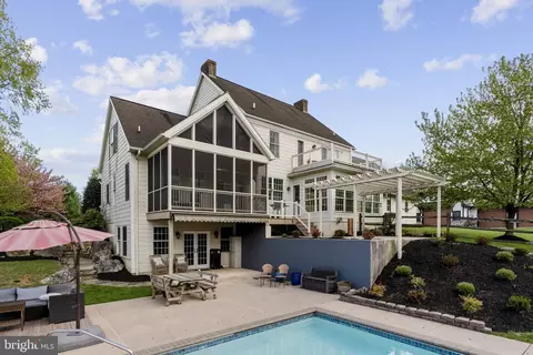 Exterior - 837 Ballstown Rd, Lititz, PA 17543 photo 18 of 33