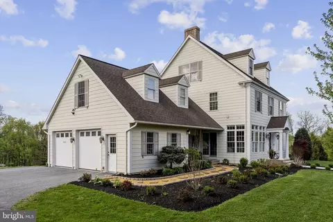 Exterior - 837 Ballstown Rd, Lititz, PA 17543 photo 12 of 33