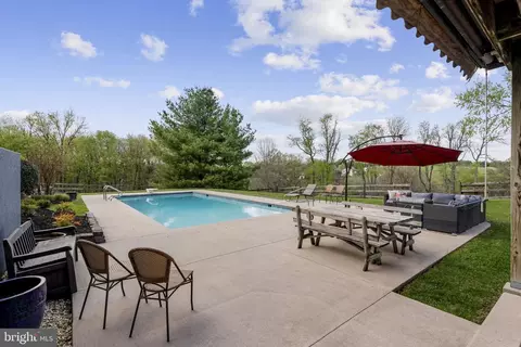 Exterior - 837 Ballstown Rd, Lititz, PA 17543 photo 19 of 33