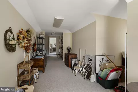 Entry Way - 837 Ballstown Rd, Lititz, PA 17543 photo 7 of 10