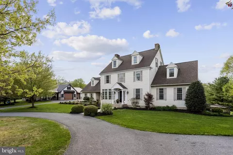 Exterior - 837 Ballstown Rd, Lititz, PA 17543 photo 2 of 33