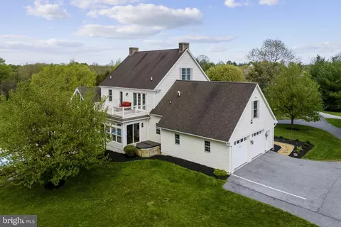 Exterior - 837 Ballstown Rd, Lititz, PA 17543 photo 15 of 33