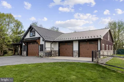 Exterior - 837 Ballstown Rd, Lititz, PA 17543 photo 24 of 33