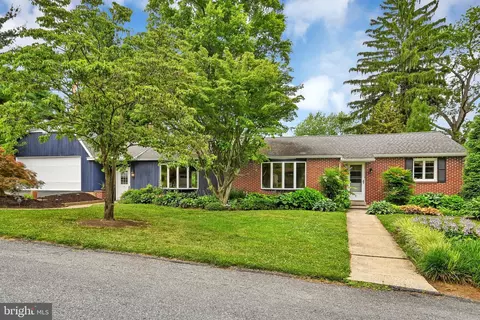 156 Conestoga Blvd, Lancaster, PA 17602