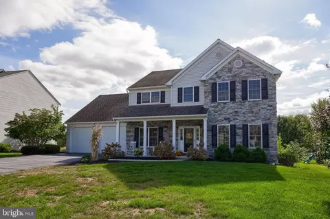 119 Julia Ln, Manheim, PA 17545