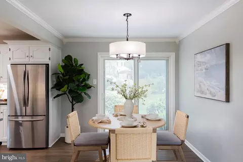 Dining - 2848 Kissel Hill Rd, Lititz, PA 17543 photo 2 of 4