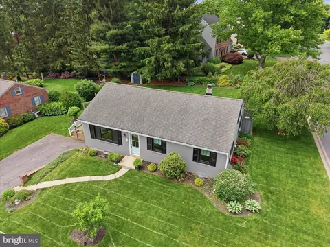 View/Area - 2848 Kissel Hill Rd, Lititz, PA 17543 photo 1 of 7