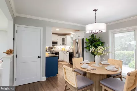 Dining - 2848 Kissel Hill Rd, Lititz, PA 17543 photo 3 of 4