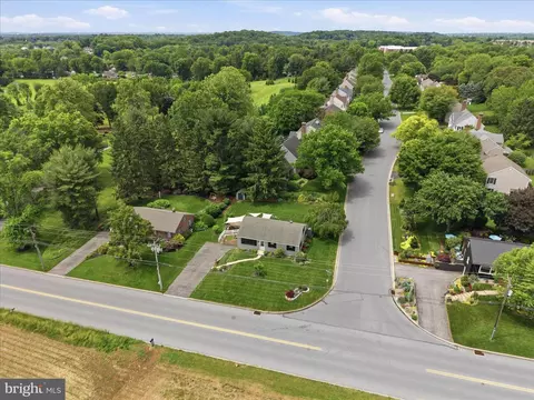 View/Area - 2848 Kissel Hill Rd, Lititz, PA 17543 photo 3 of 7