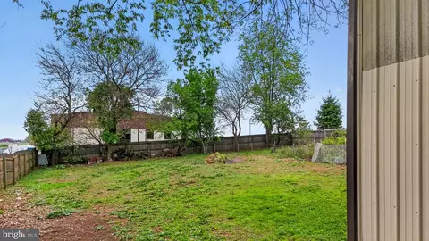 Exterior - 40 Queen Rd, Intercourse, PA 17534 photo 3 of 20