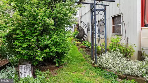 Exterior - 40 Queen Rd, Intercourse, PA 17534 photo 14 of 20