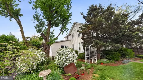 Exterior - 40 Queen Rd, Intercourse, PA 17534 photo 19 of 20