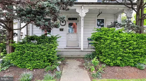 Exterior - 40 Queen Rd, Intercourse, PA 17534 photo 8 of 20