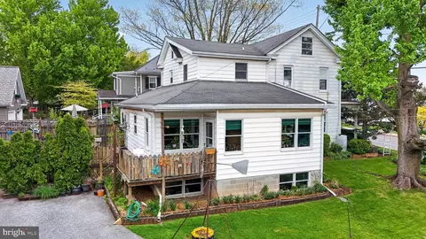 Exterior - 40 Queen Rd, Intercourse, PA 17534 photo 1 of 20