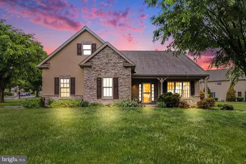749 Heather Rdg, Manheim, PA 17545